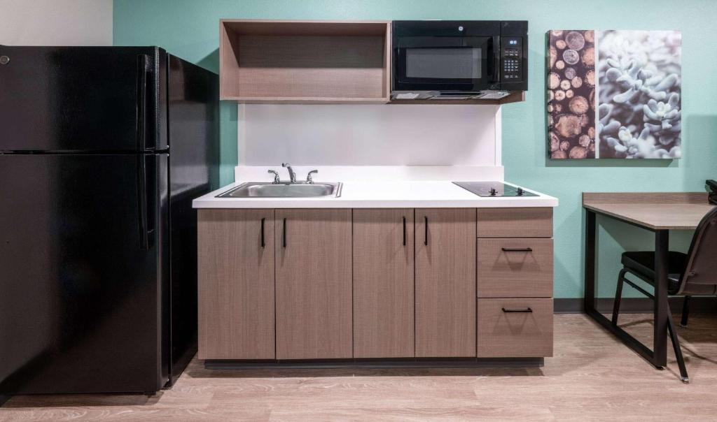 Standard Kitchen Cabinet